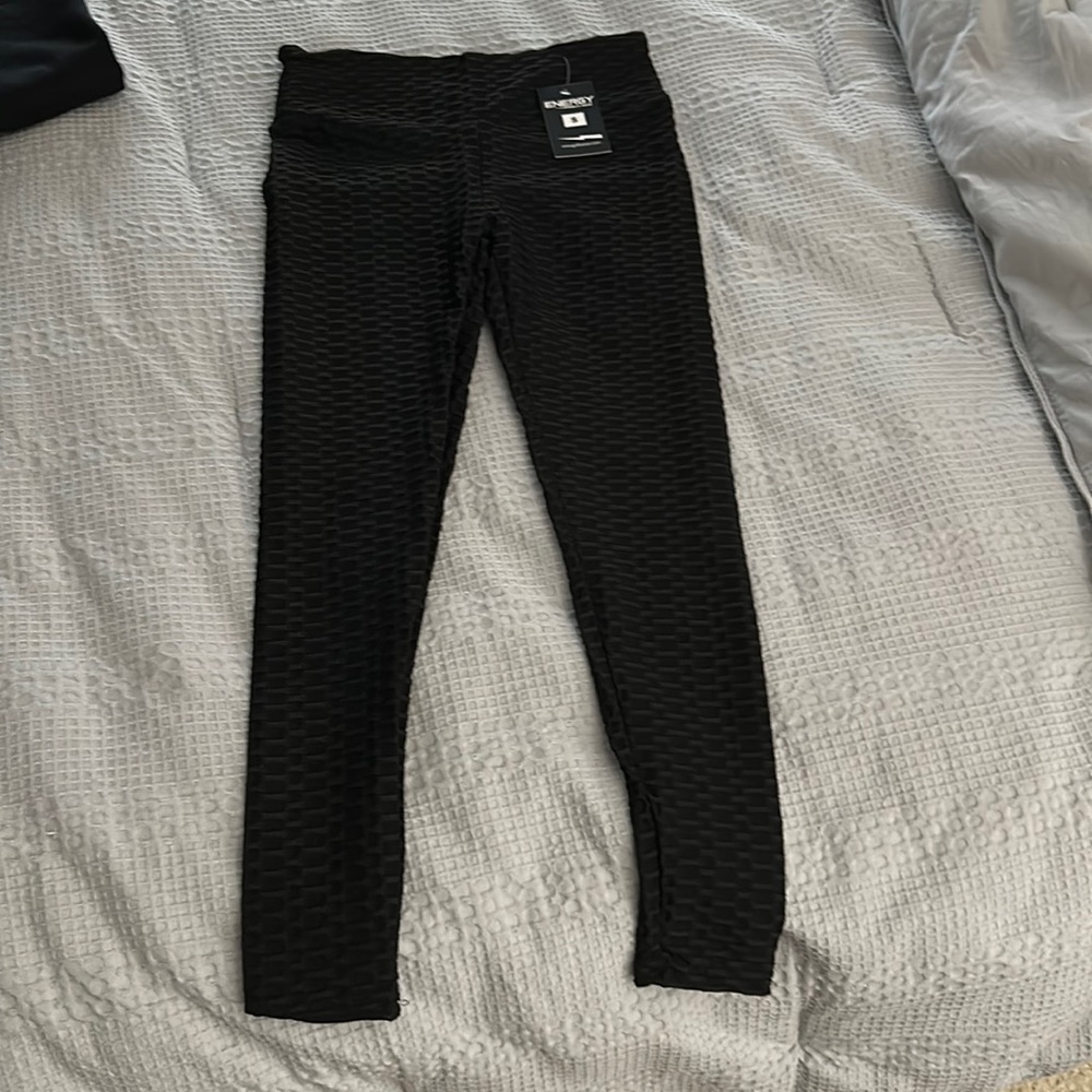 Energy fit wear also known as tik tok leggings size small nwt